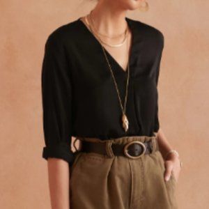 Banana Republic Black Small Drapey V-Neck Blouse Shirt Women's Size: Small (4-6)